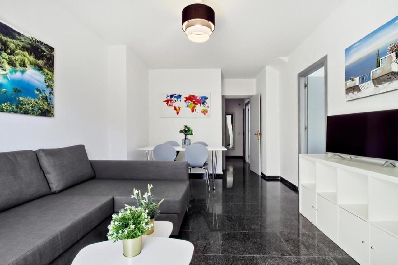Atico Con Terraza Privada En Malaga Centro 아파트 외부 사진