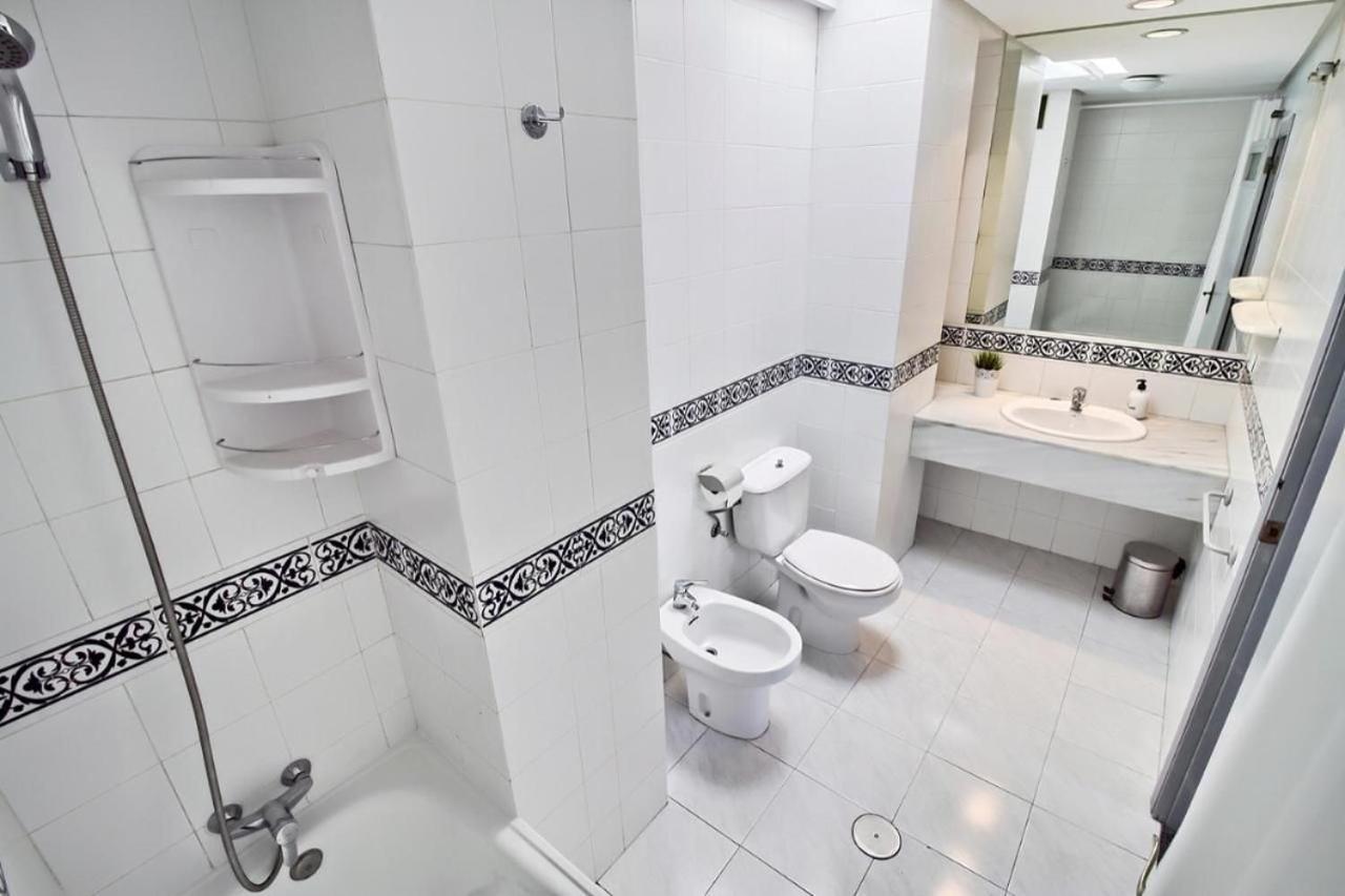 Atico Con Terraza Privada En Malaga Centro 아파트 외부 사진