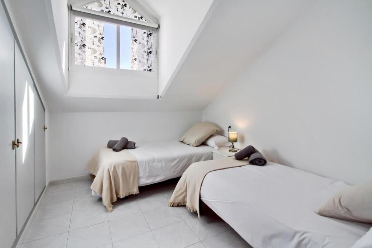Atico Con Terraza Privada En Malaga Centro 아파트 외부 사진