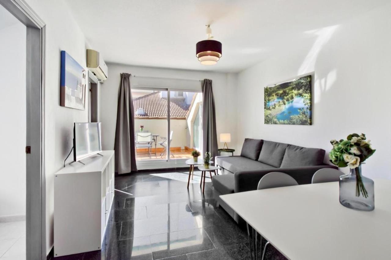 Atico Con Terraza Privada En Malaga Centro 아파트 외부 사진