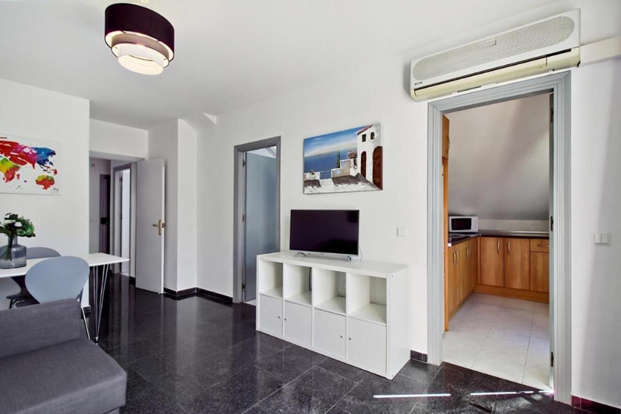 Atico Con Terraza Privada En Malaga Centro 아파트 외부 사진