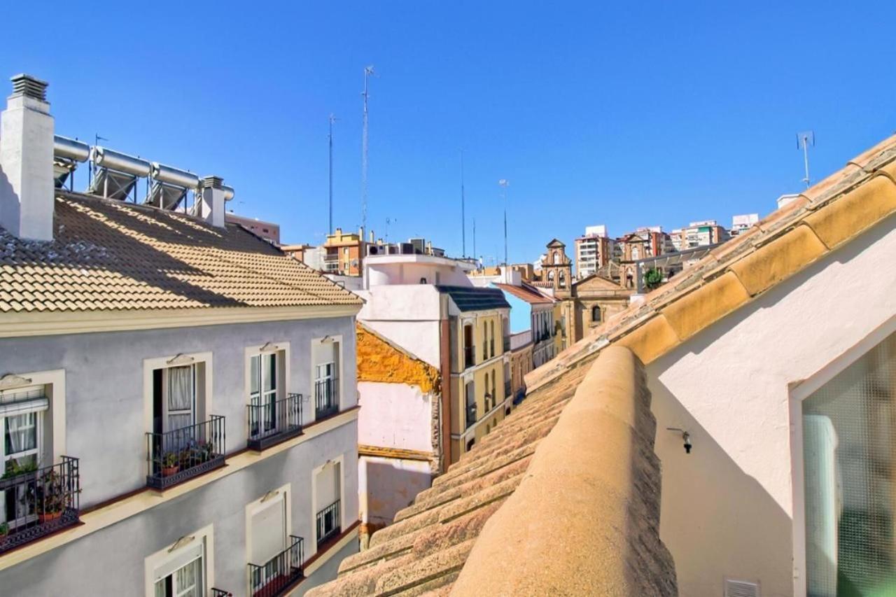 Atico Con Terraza Privada En Malaga Centro 아파트 외부 사진